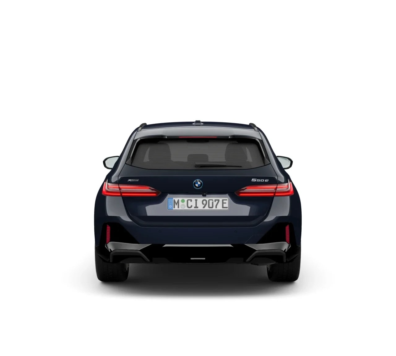 BMW Seria 5 Touring 550e xDrive — zdjęcie 3