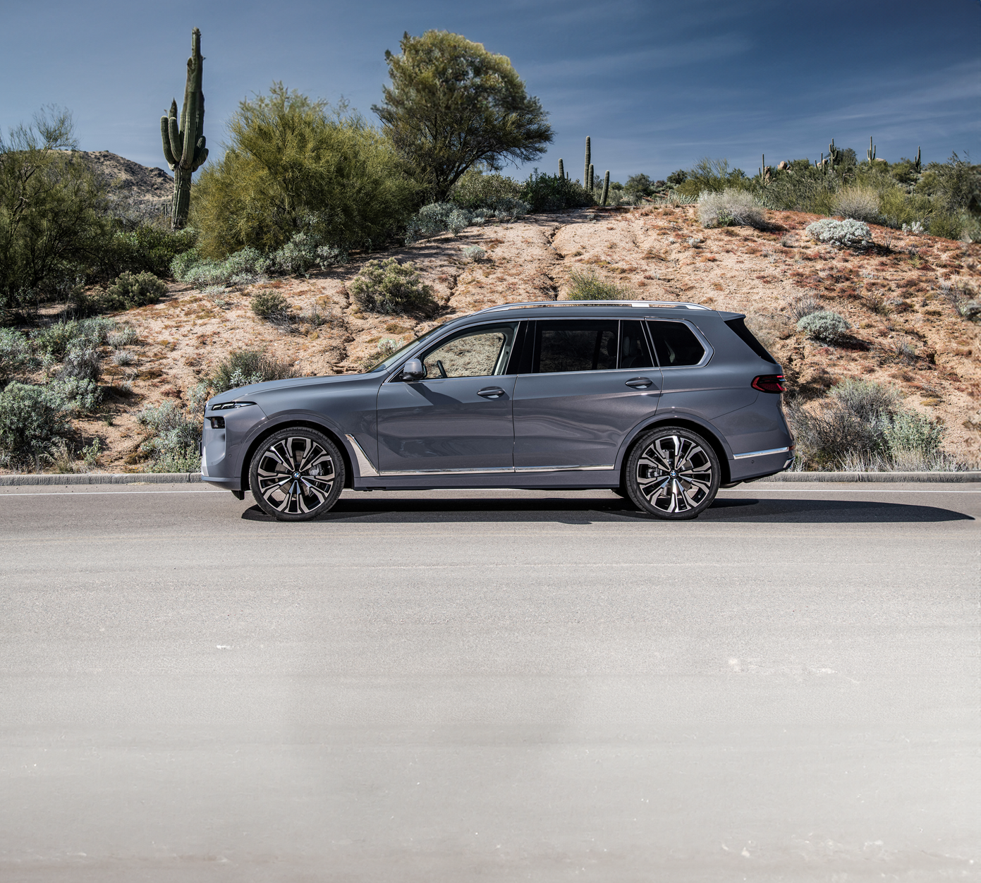 SUV-y